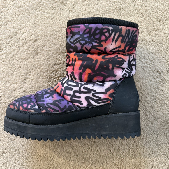 UGG Ridge Graffiti Pop Multi Waterproof Puffer Short Snow Boots Size 6 Women - Picture 7 of 8